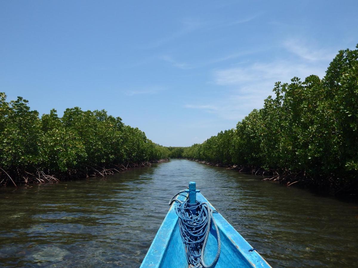 Pondok Wisata Gili Lampu Labuhan Pandan 外观 照片
